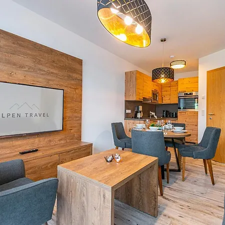 Haus Bergblick By Alpentravel Apartment